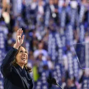 “I promise to be the president of all Americans,” Kamala Harris announces after accepting the Democratic Party nomination.